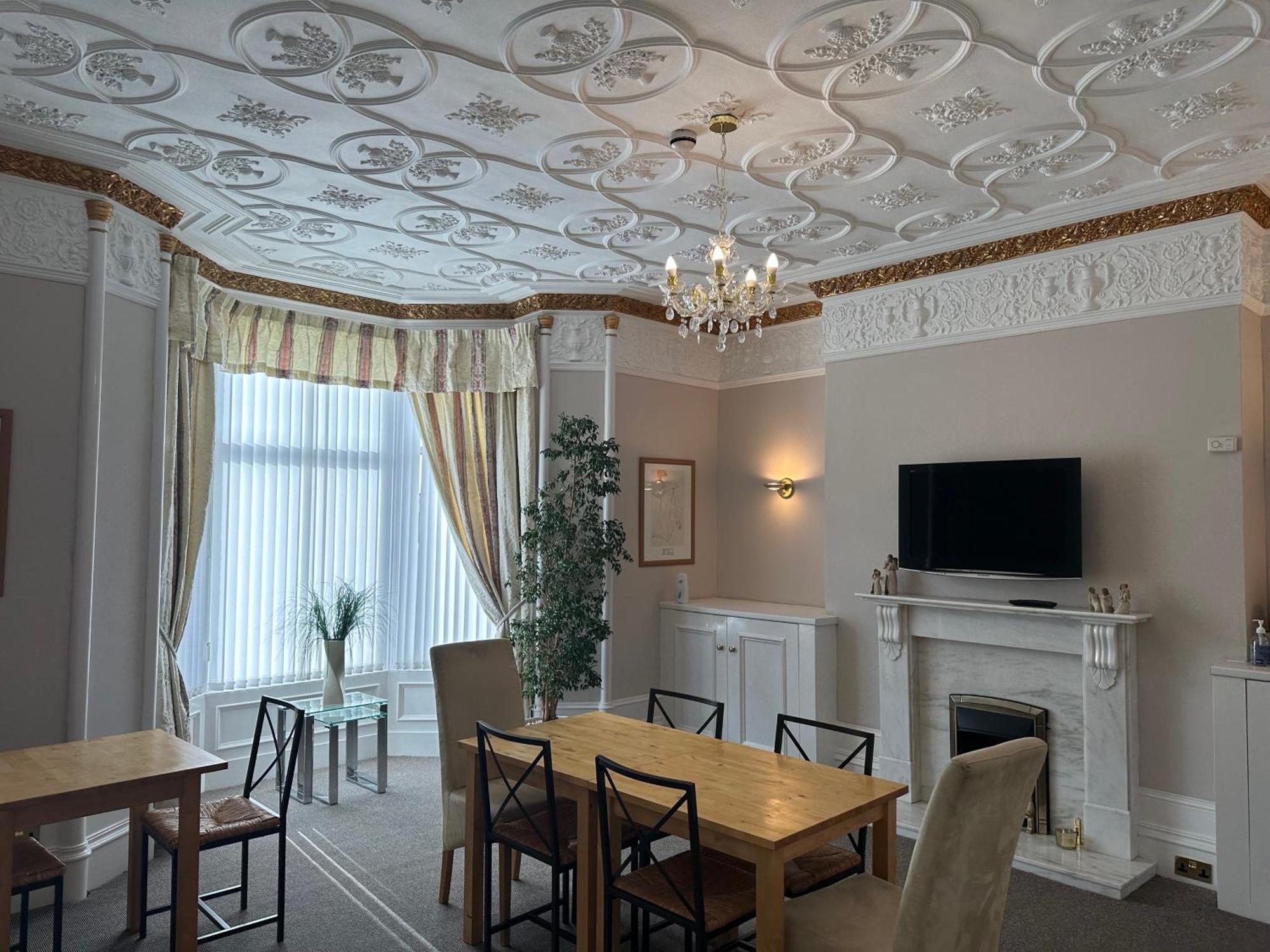 Third House Guest House أبردين المظهر الخارجي الصورة